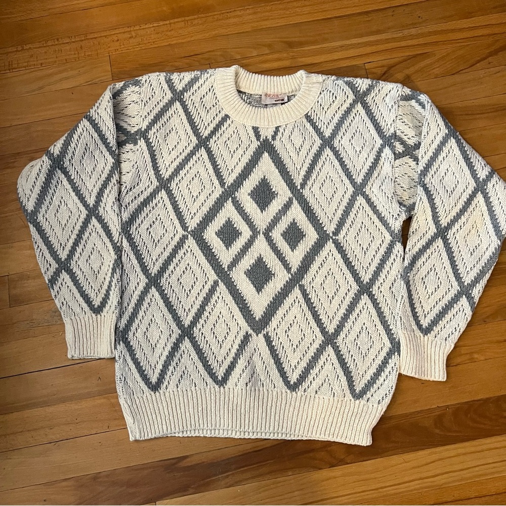 Vintage Grandpa Cream and Gray Diamond Pattern Sweater Size M